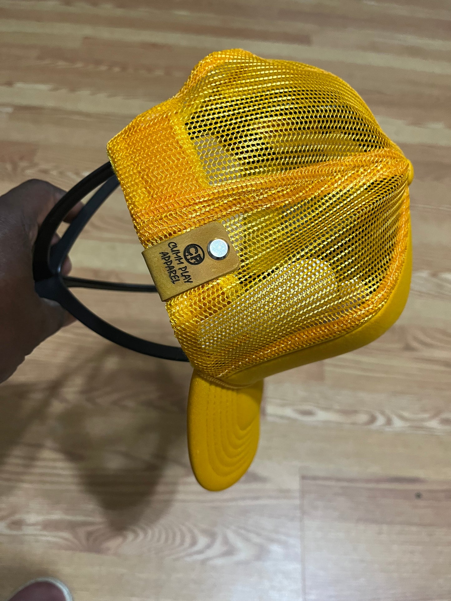 Stop the Cap Yellow